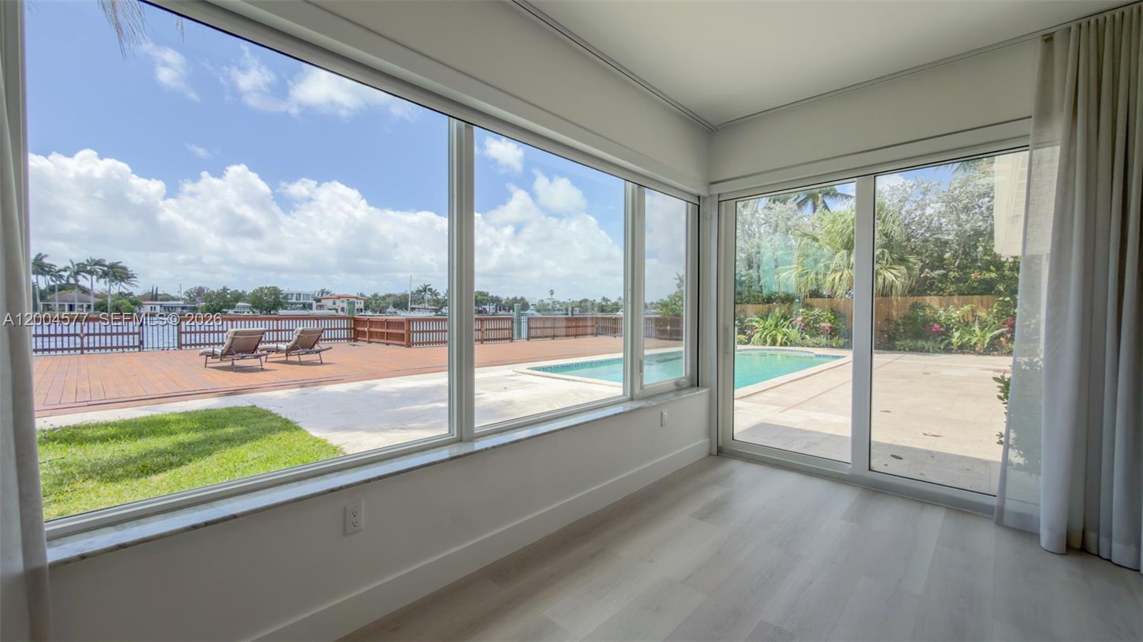 1690 Daytonia Rd, Miami Beach FL 33141
