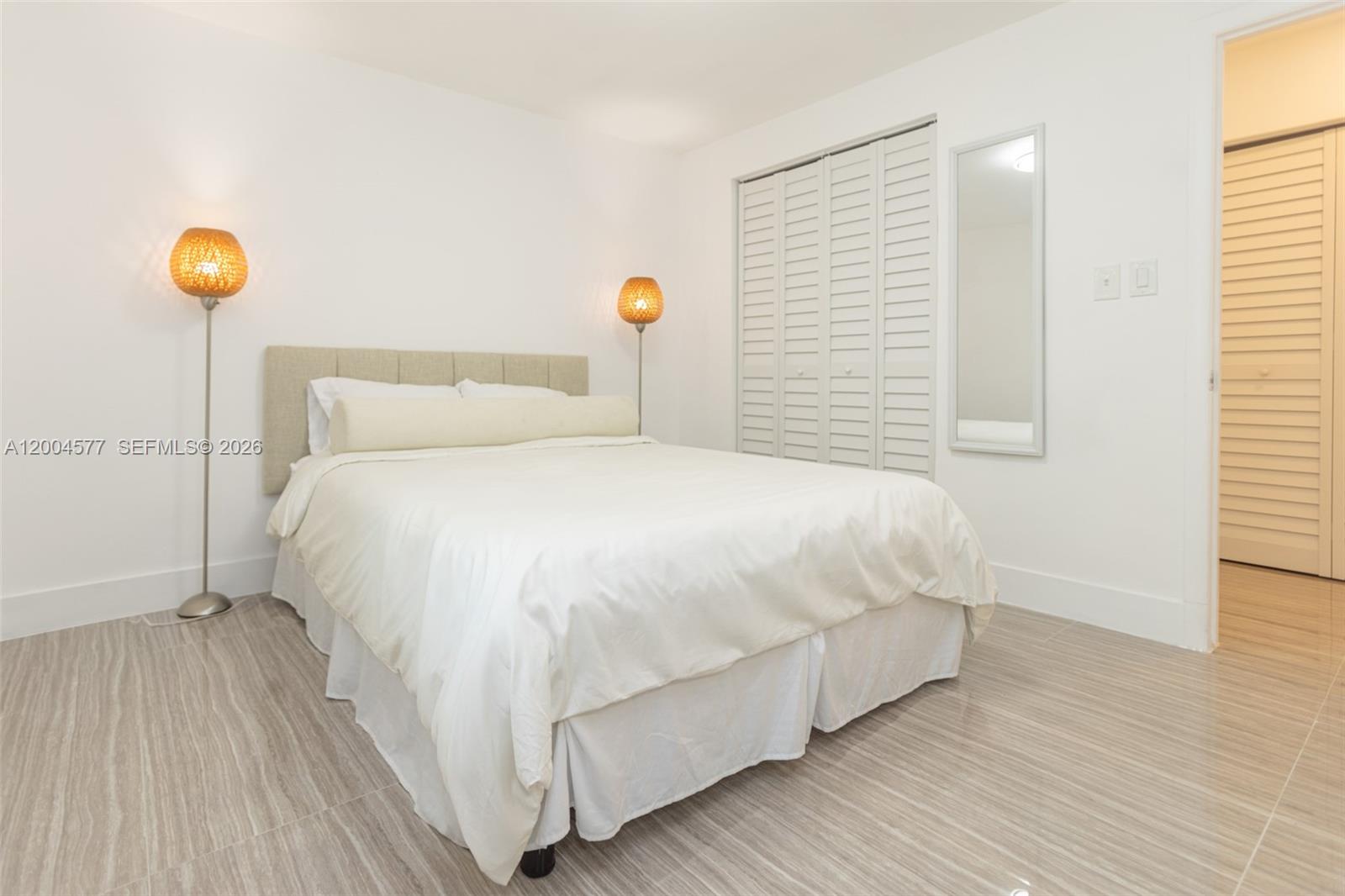 1690 Daytonia Rd, Miami Beach FL 33141