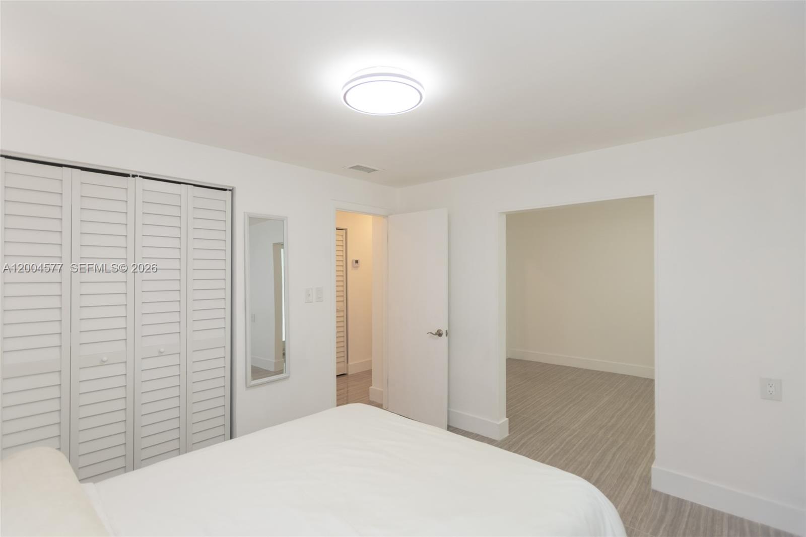 1690 Daytonia Rd, Miami Beach FL 33141