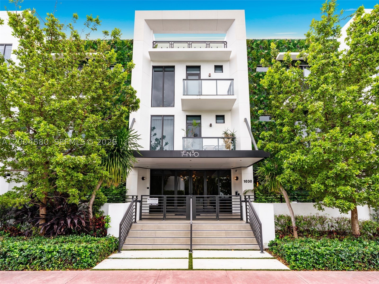 1030 15th St #321, Miami Beach FL 33139
