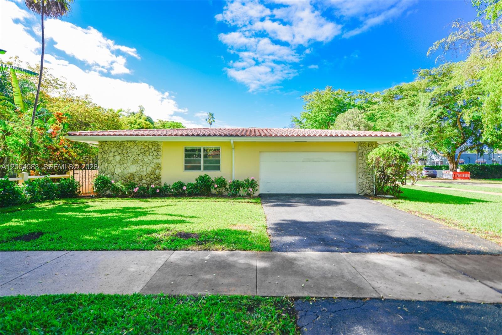 1101 Capri St, Coral Gables FL 33134