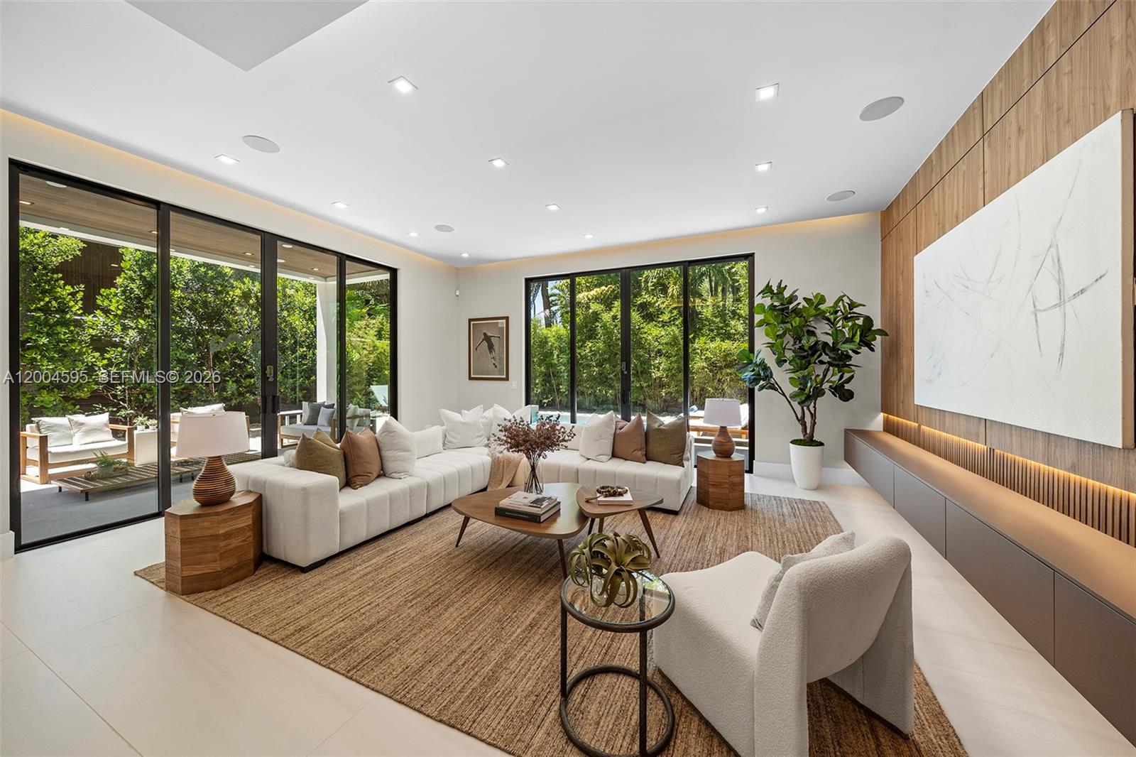 2521 Lincoln Ave, Miami FL 33133