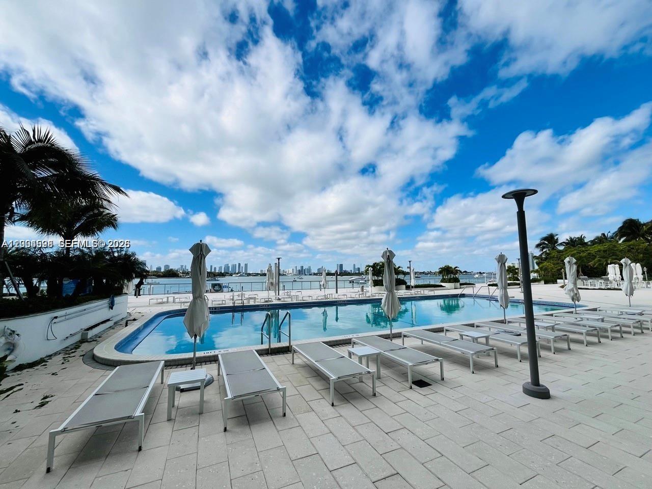 1000 E West Ave #617, Miami Beach FL 33139