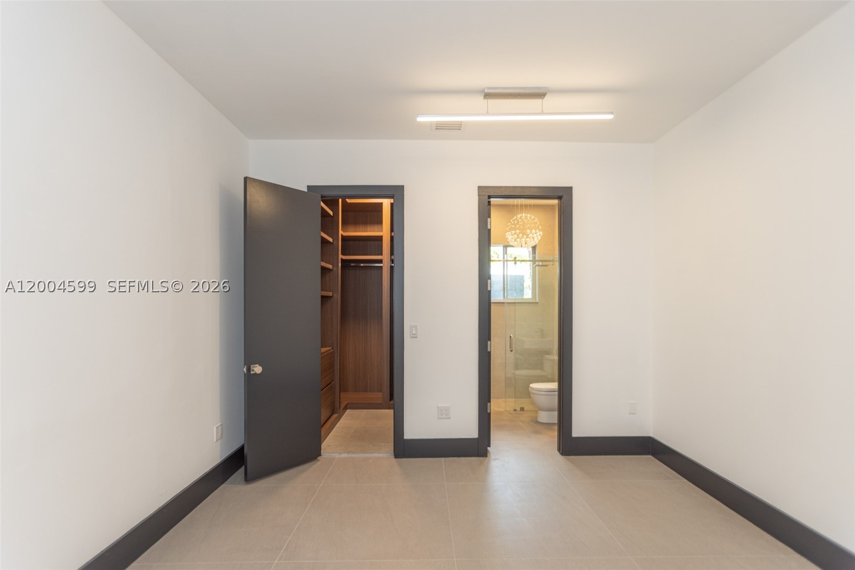2440 N Shore Ter, Miami Beach FL 33141