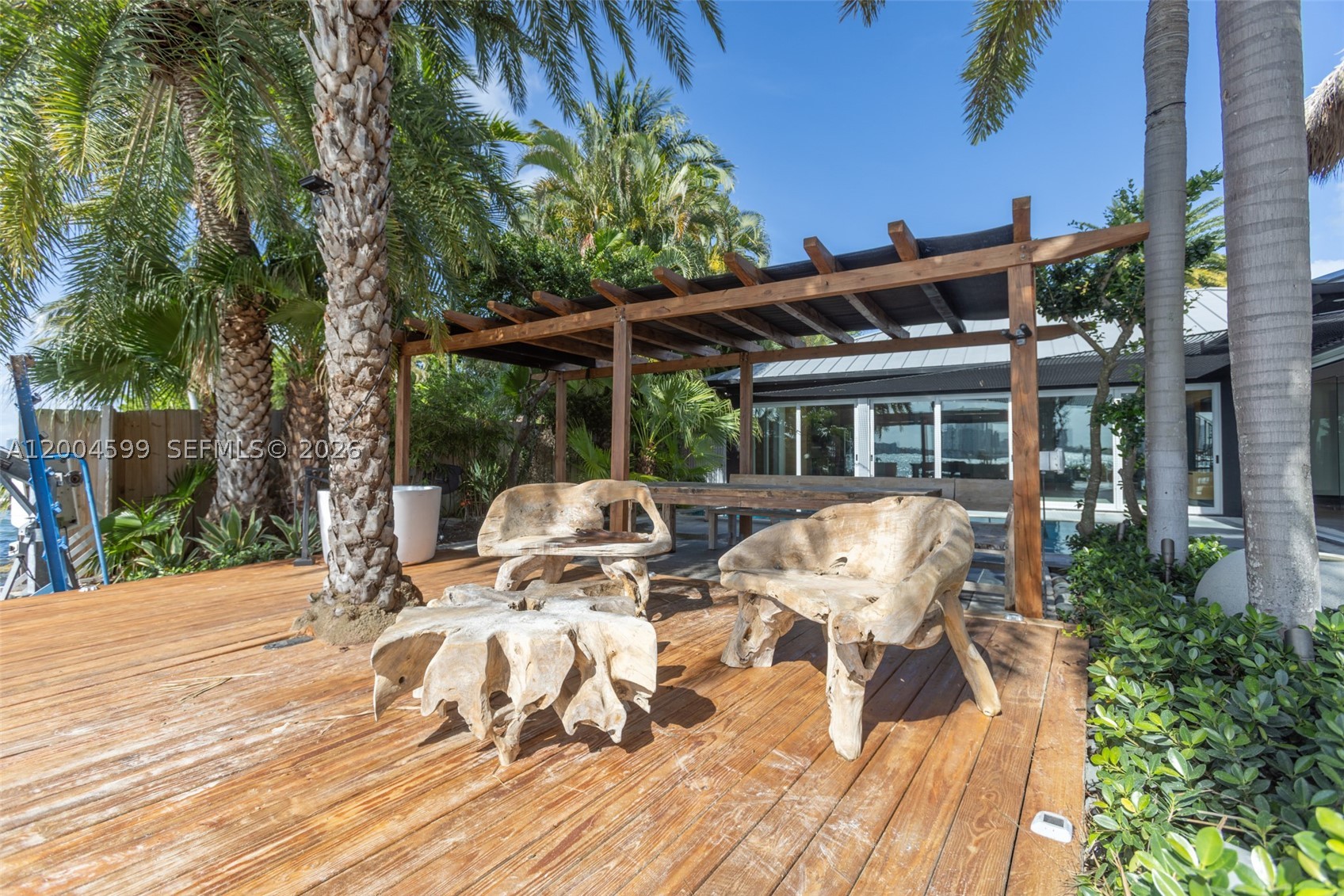 2440 N Shore Ter, Miami Beach FL 33141