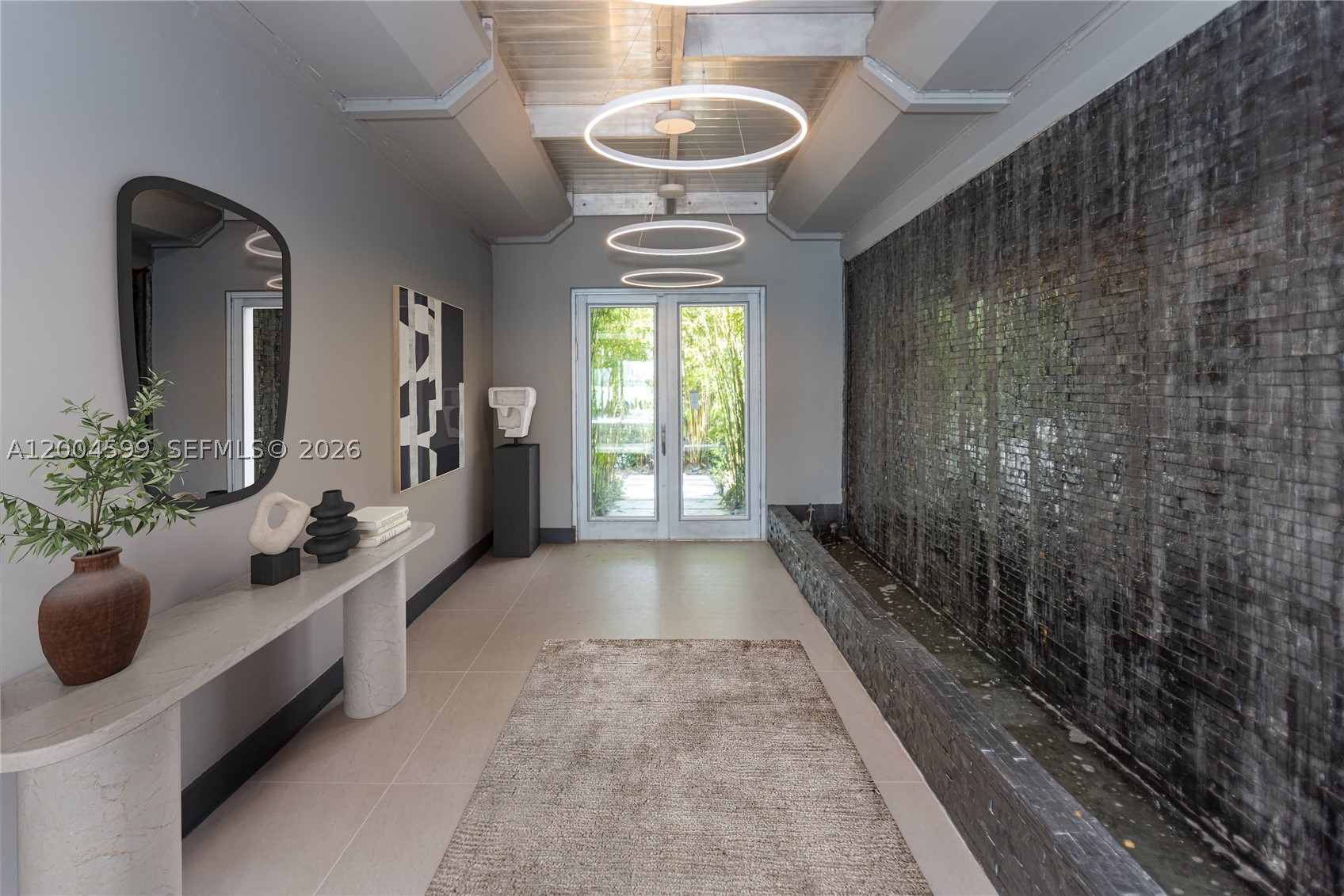 2440 N Shore Ter, Miami Beach FL 33141