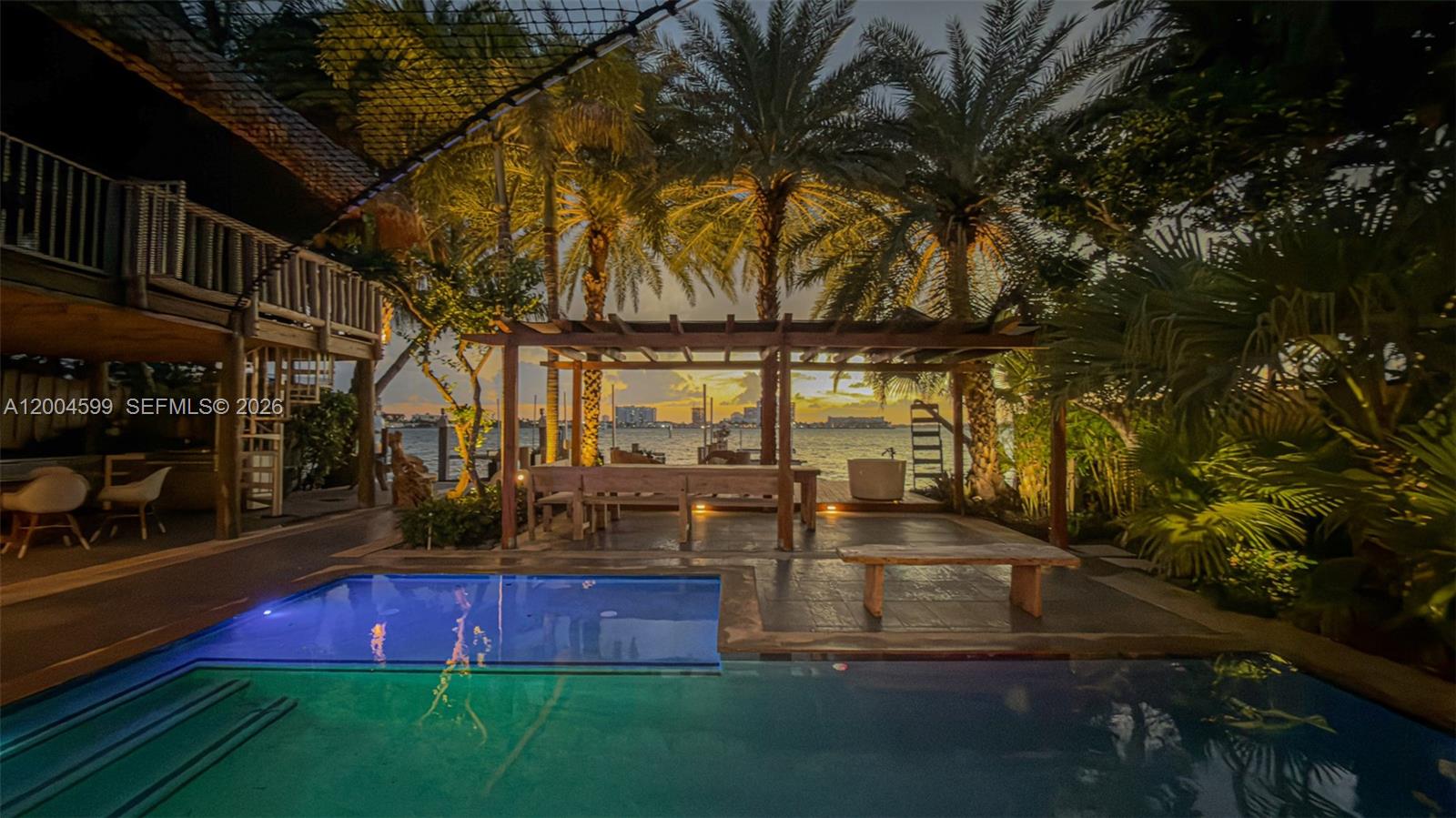 2440 N Shore Ter, Miami Beach FL 33141