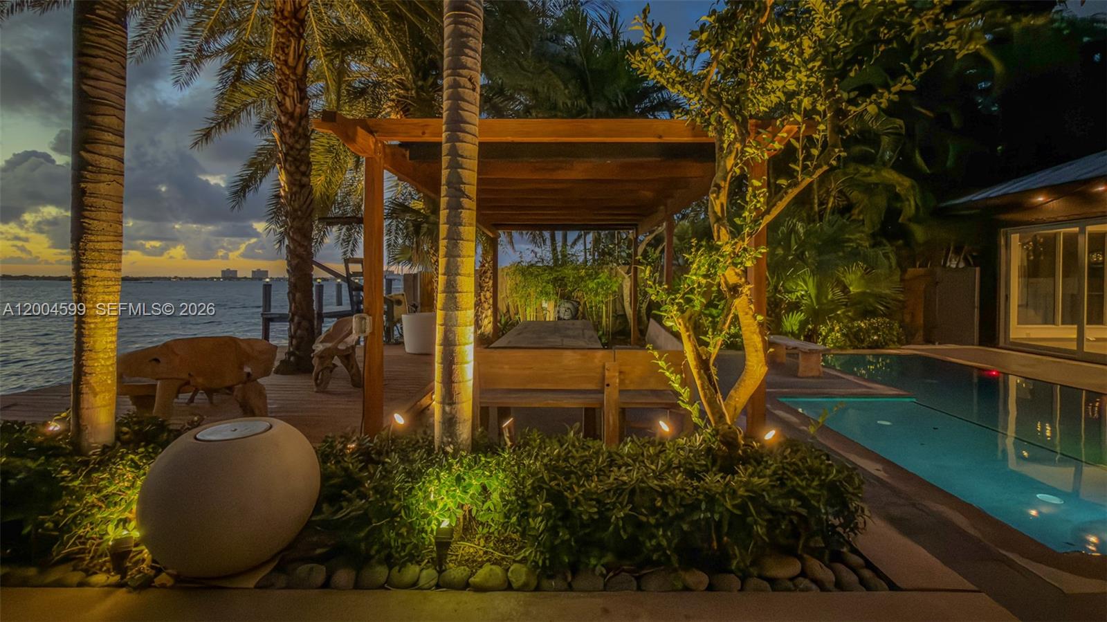 2440 N Shore Ter, Miami Beach FL 33141