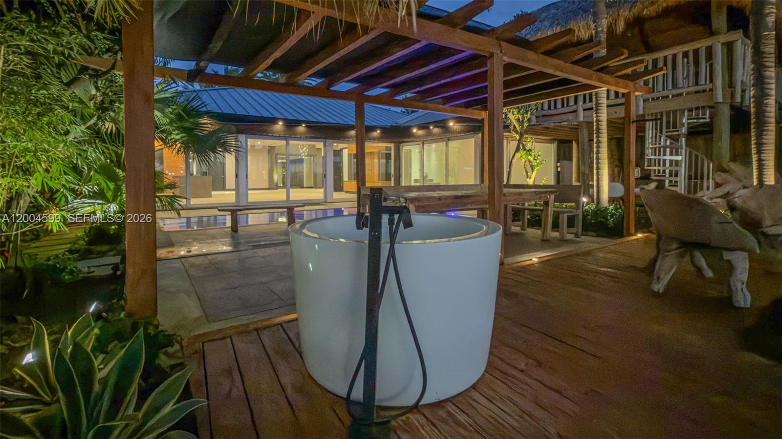 2440 N Shore Ter, Miami Beach FL 33141