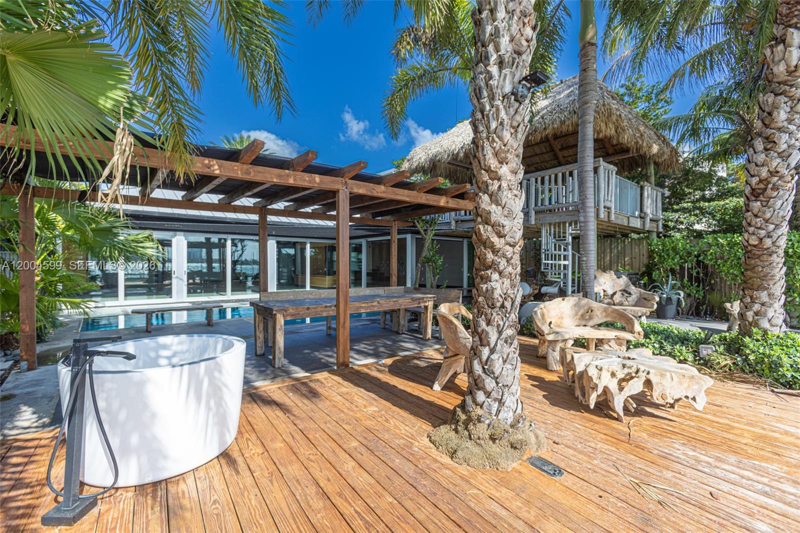 2440 N Shore Ter, Miami Beach FL 33141
