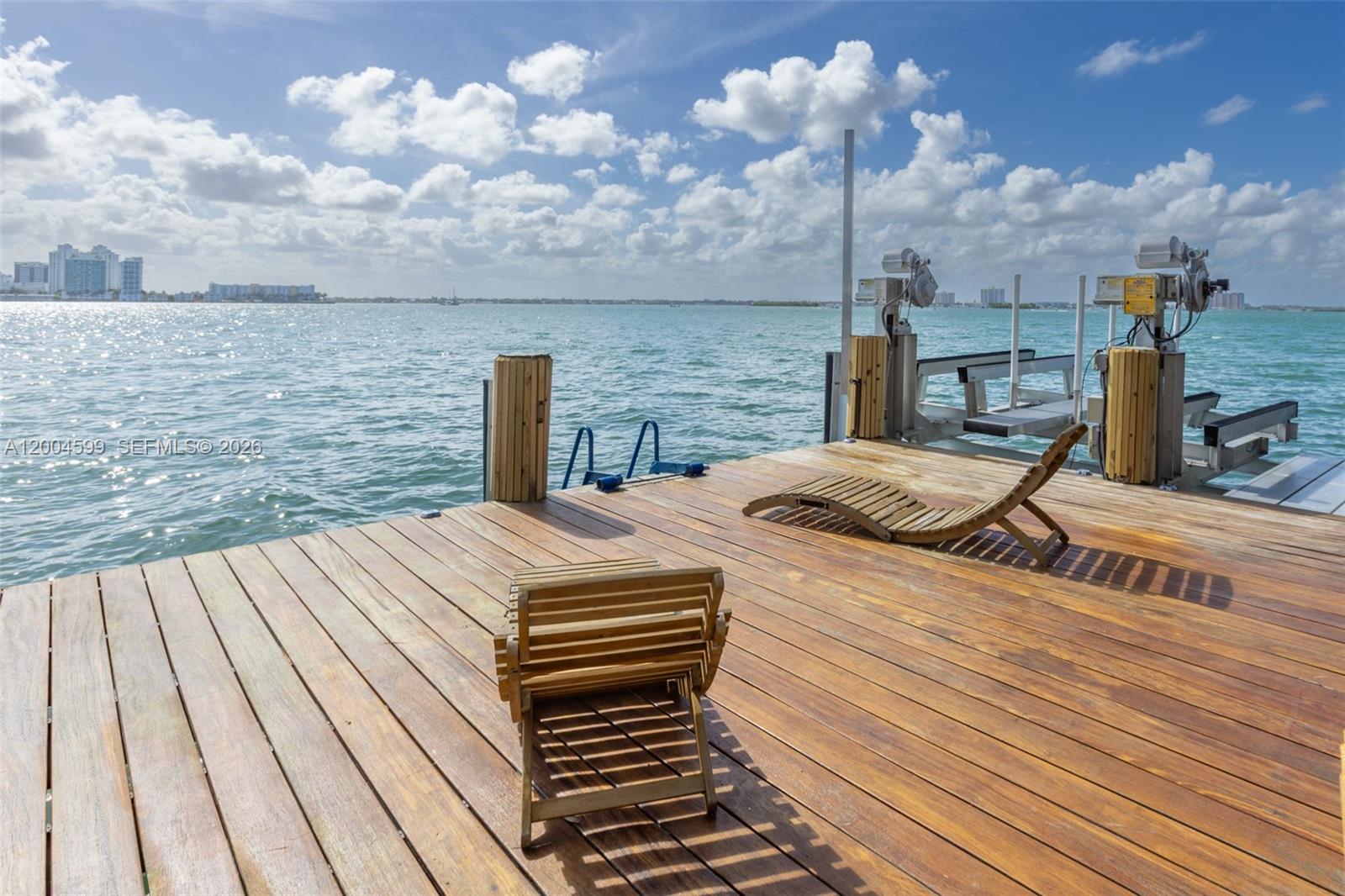 2440 N Shore Ter, Miami Beach FL 33141