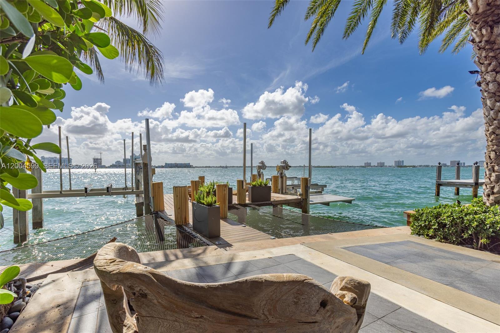 2440 N Shore Ter, Miami Beach FL 33141