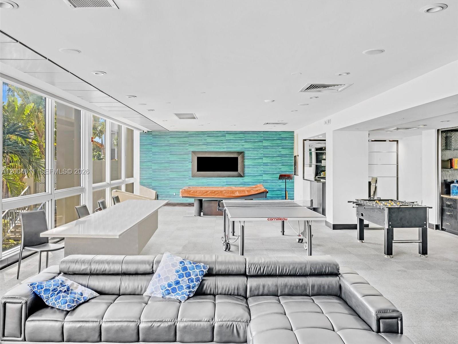 1200 West Ave #305, Miami Beach FL 33139