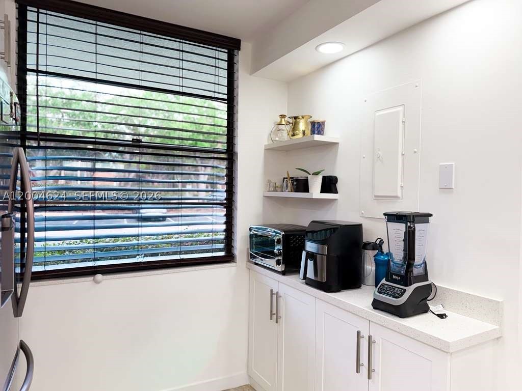 1721 Whitehall Dr #101, Davie FL 33324