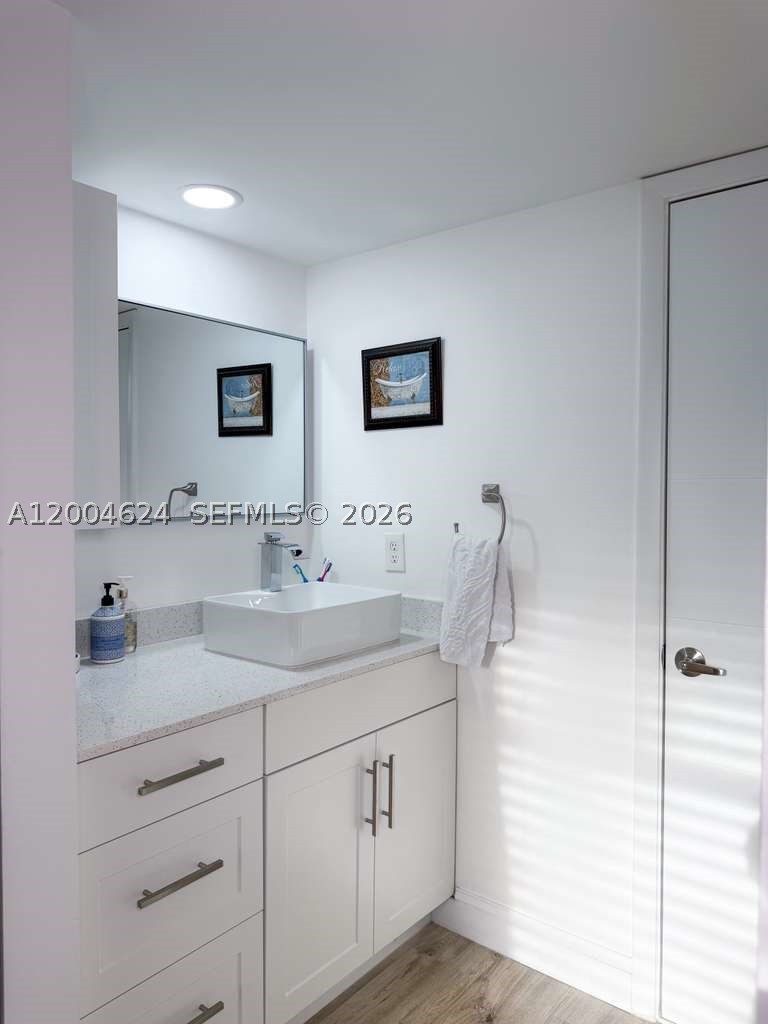 1721 Whitehall Dr #101, Davie FL 33324