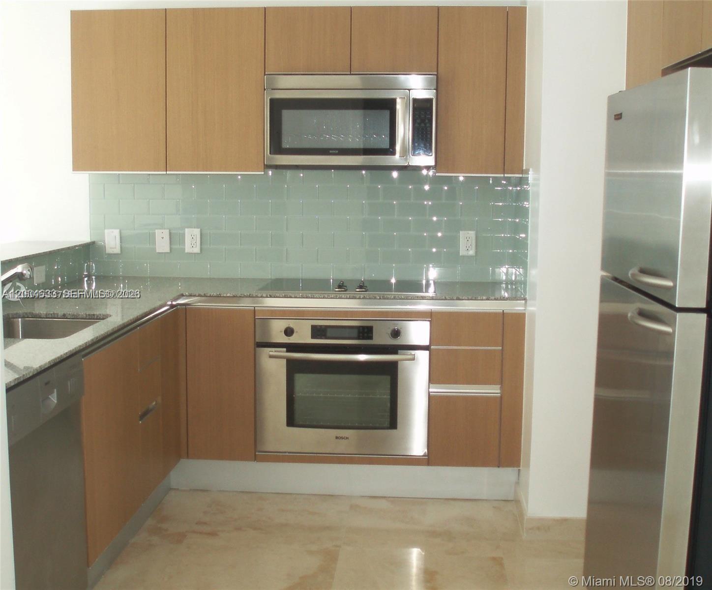1060 Brickell Ave #1409, Miami FL 33131