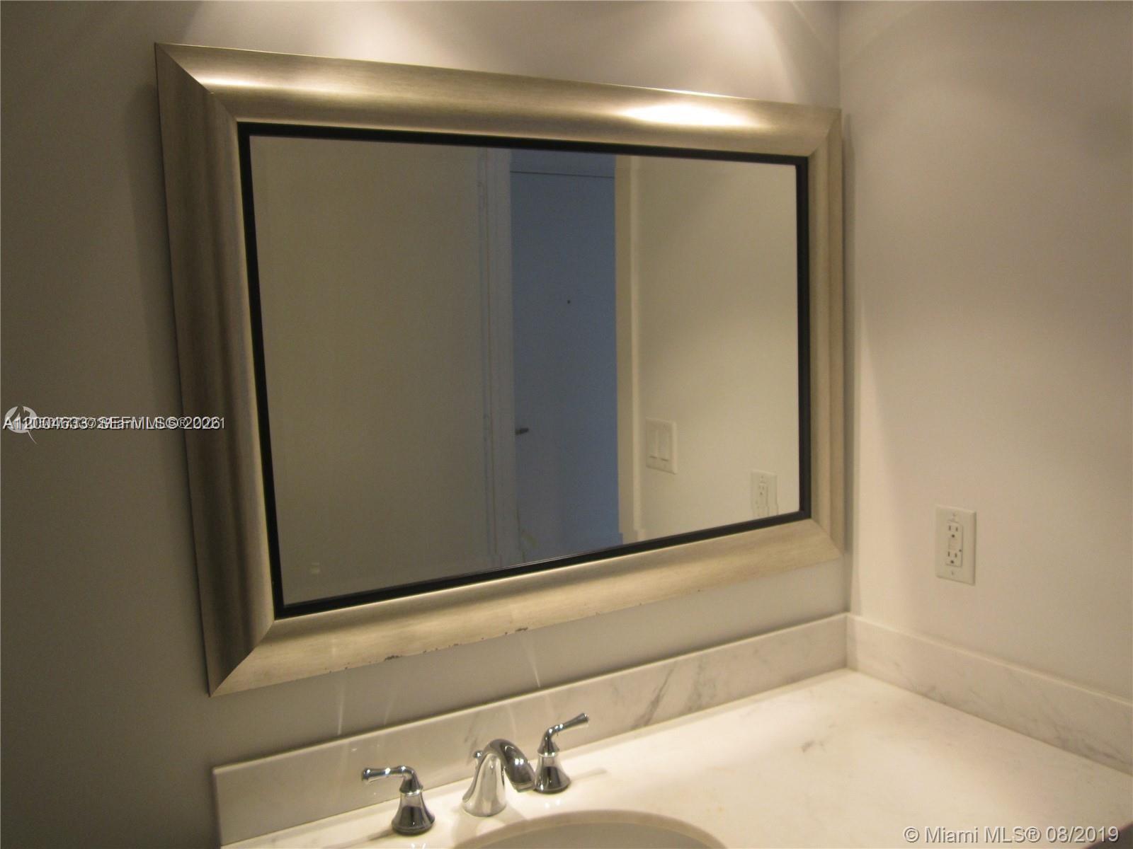 1060 Brickell Ave #1409, Miami FL 33131