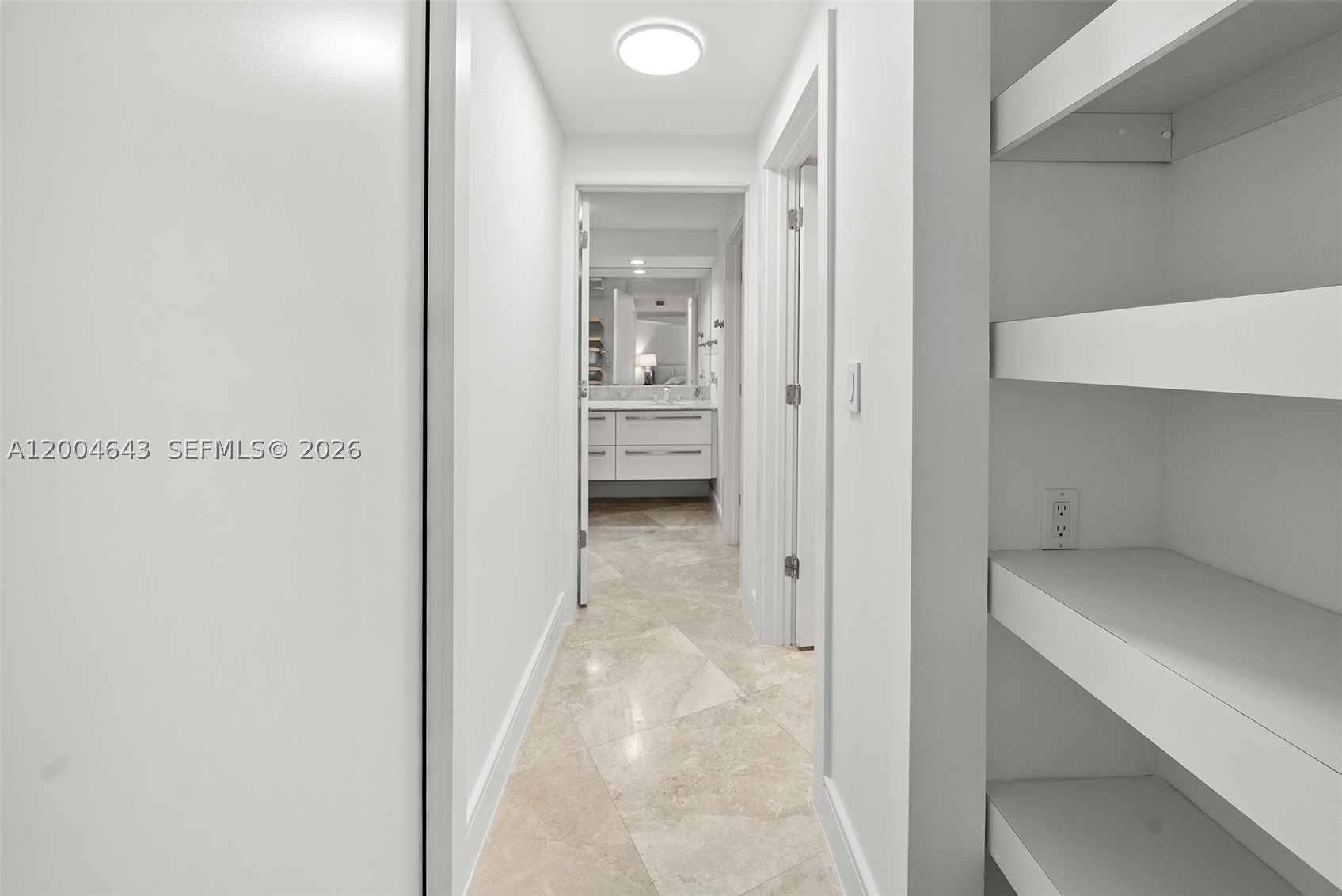 600 Grapetree Dr #3BS, Key Biscayne FL 33149