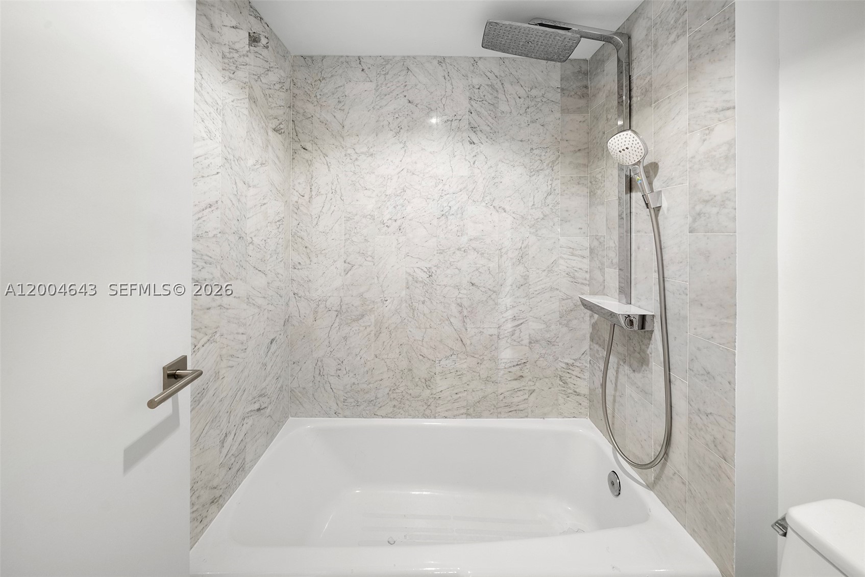 600 Grapetree Dr #3BS, Key Biscayne FL 33149