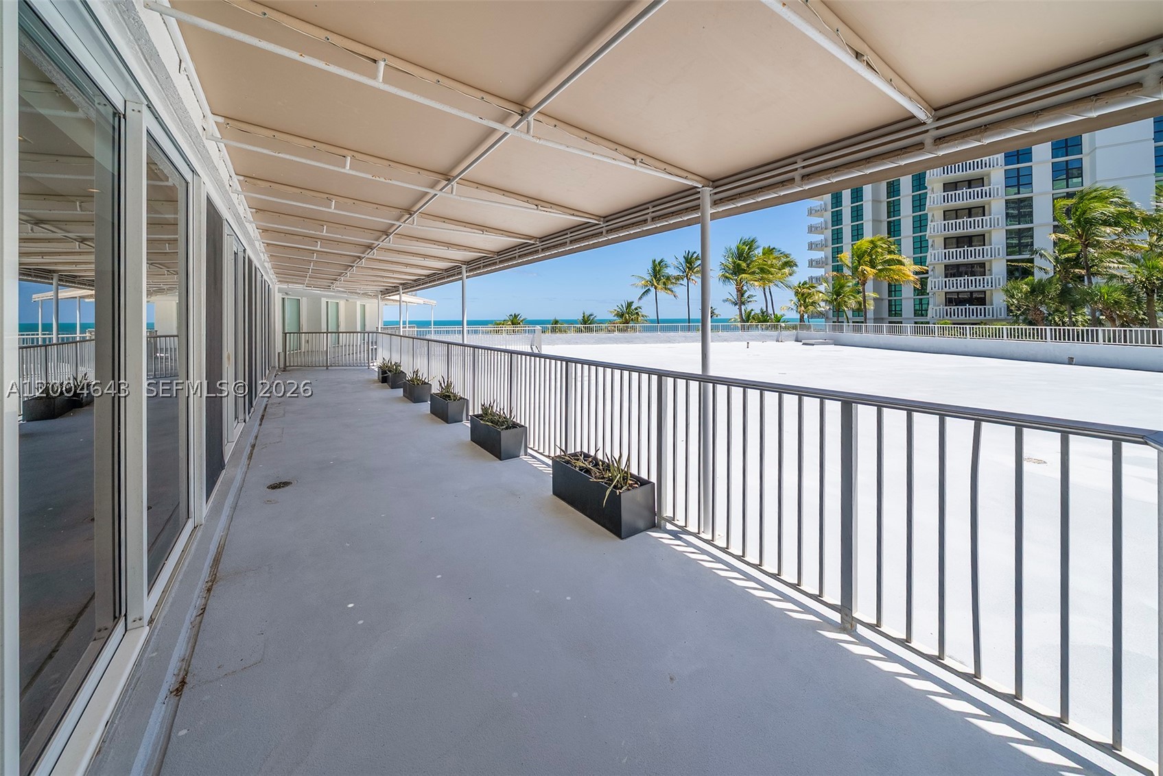 600 Grapetree Dr #3BS, Key Biscayne FL 33149