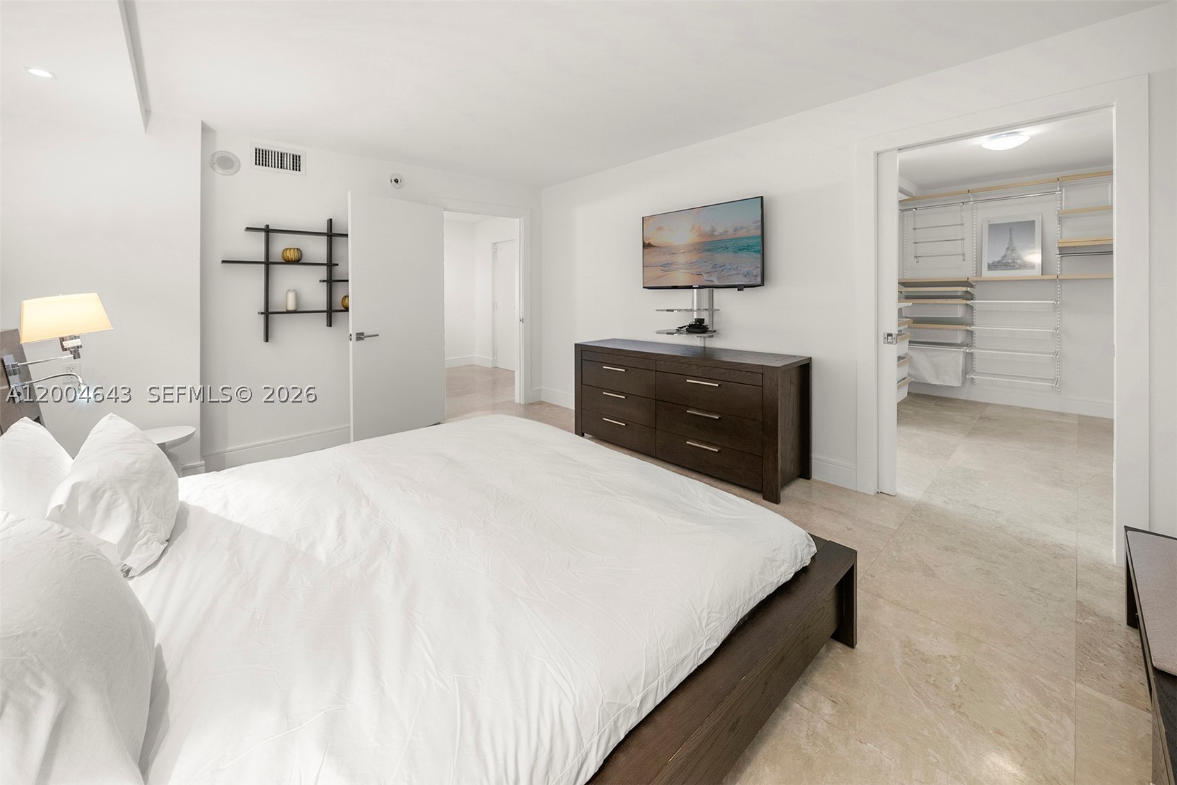 600 Grapetree Dr #3BS, Key Biscayne FL 33149