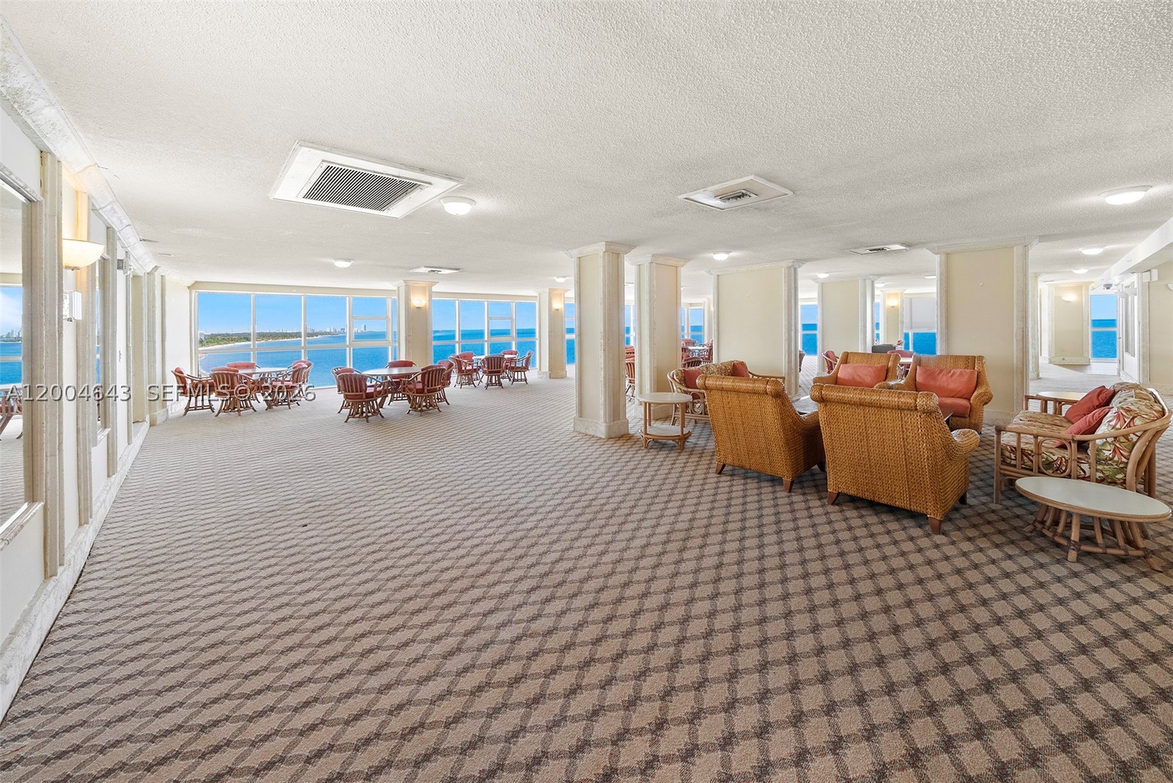600 Grapetree Dr #3BS, Key Biscayne FL 33149