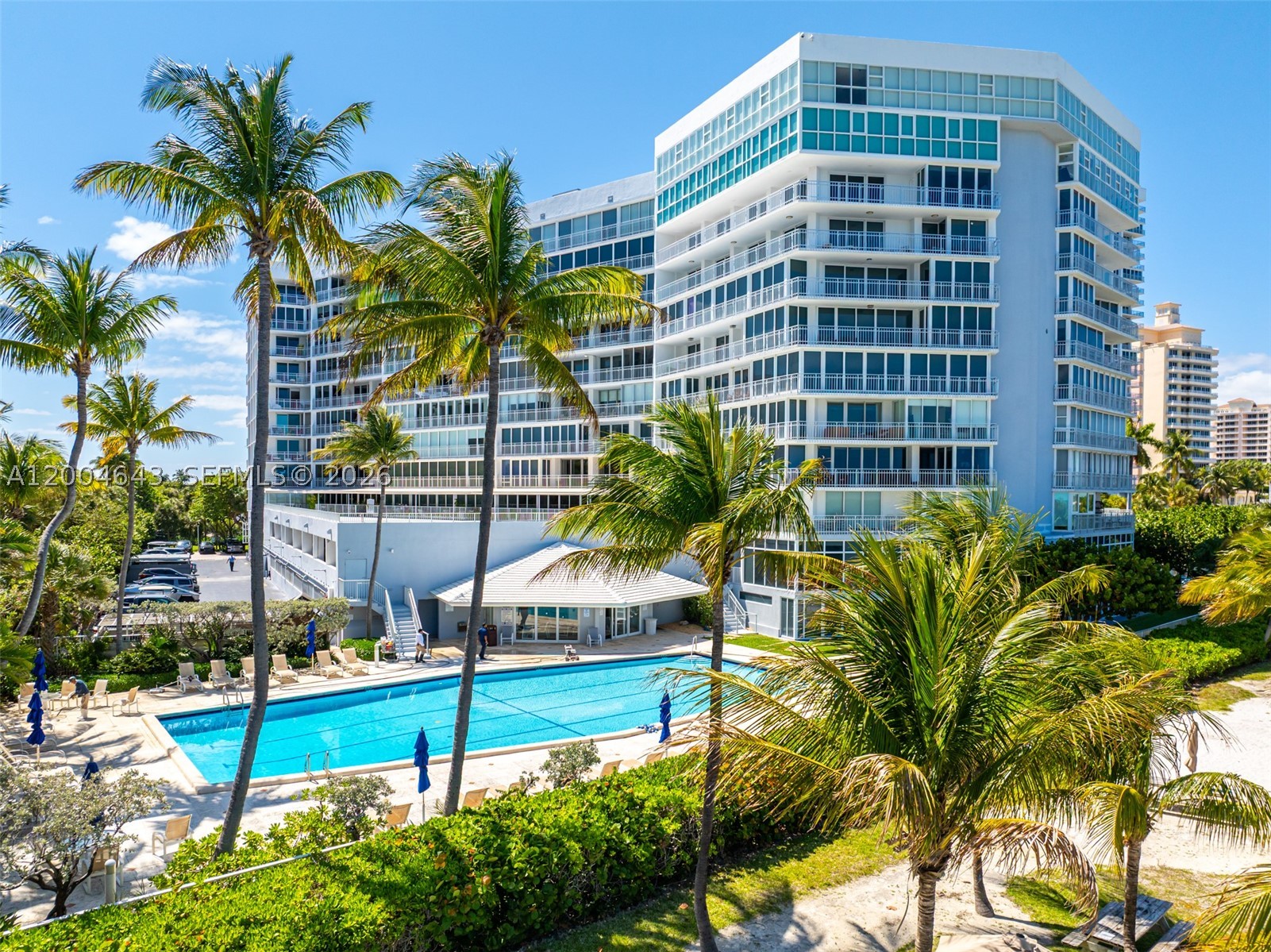 600 Grapetree Dr #3BS, Key Biscayne FL 33149