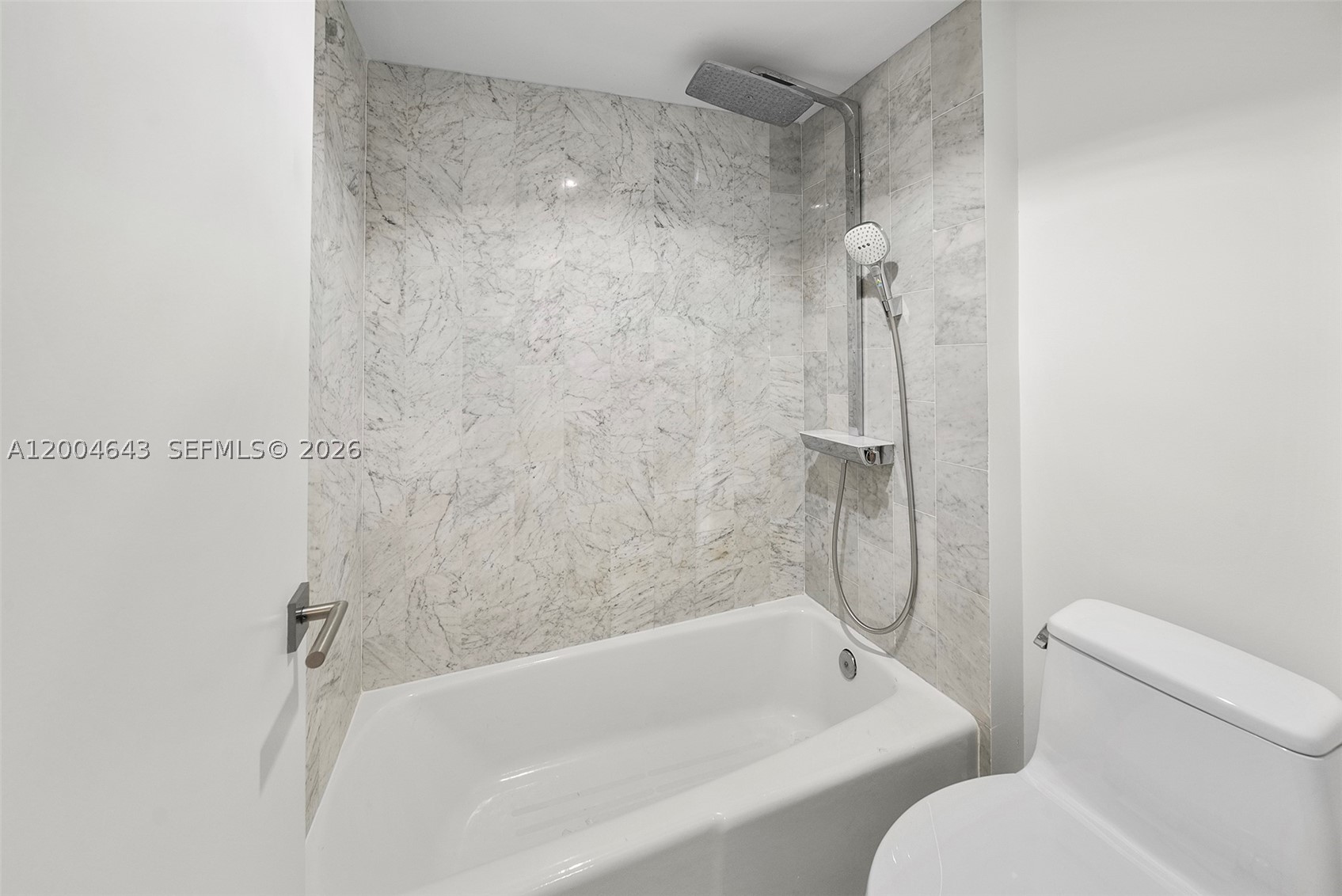 600 Grapetree Dr #3BS, Key Biscayne FL 33149