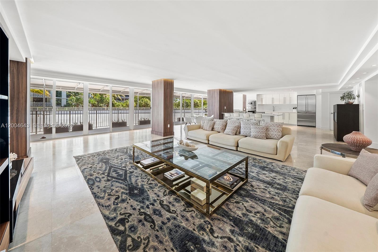 600 Grapetree Dr #3BS, Key Biscayne FL 33149