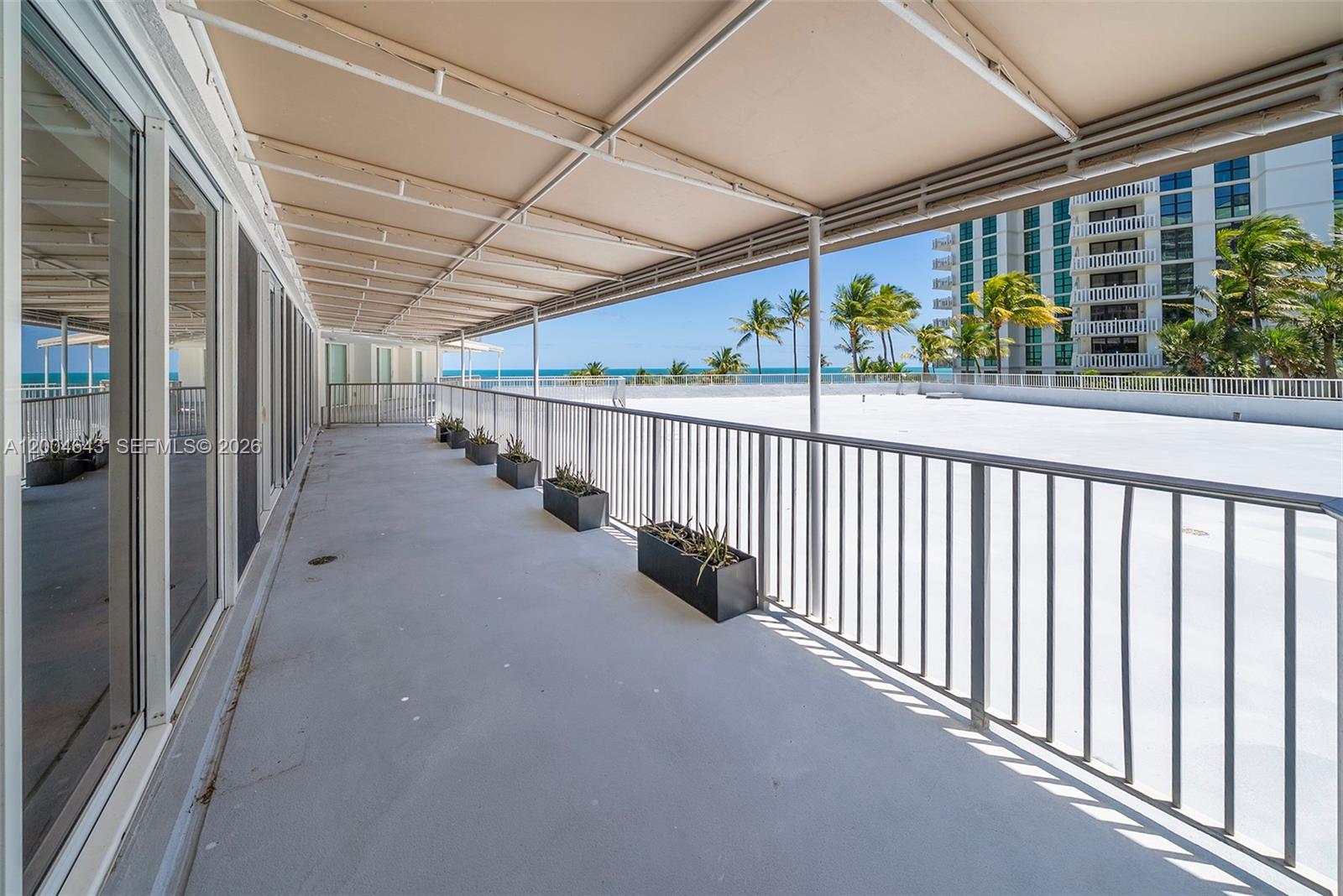 600 Grapetree Dr #3BS, Key Biscayne FL 33149