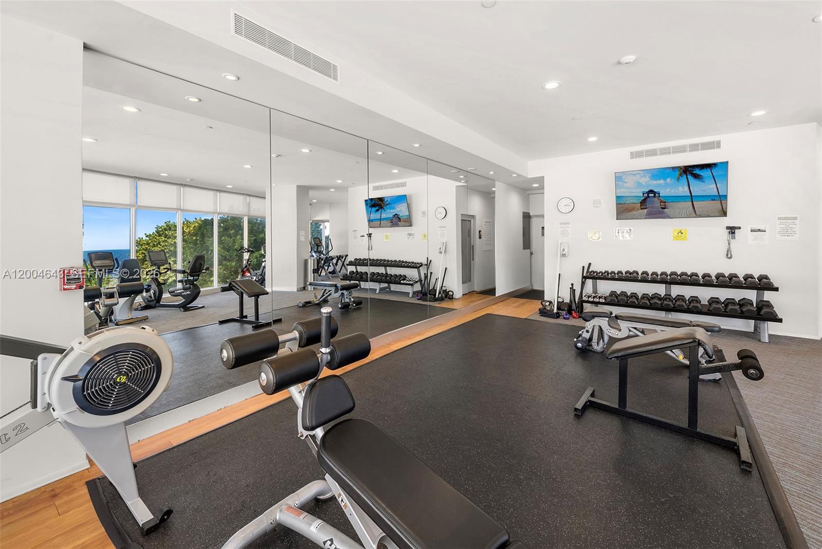600 Grapetree Dr #3BS, Key Biscayne FL 33149
