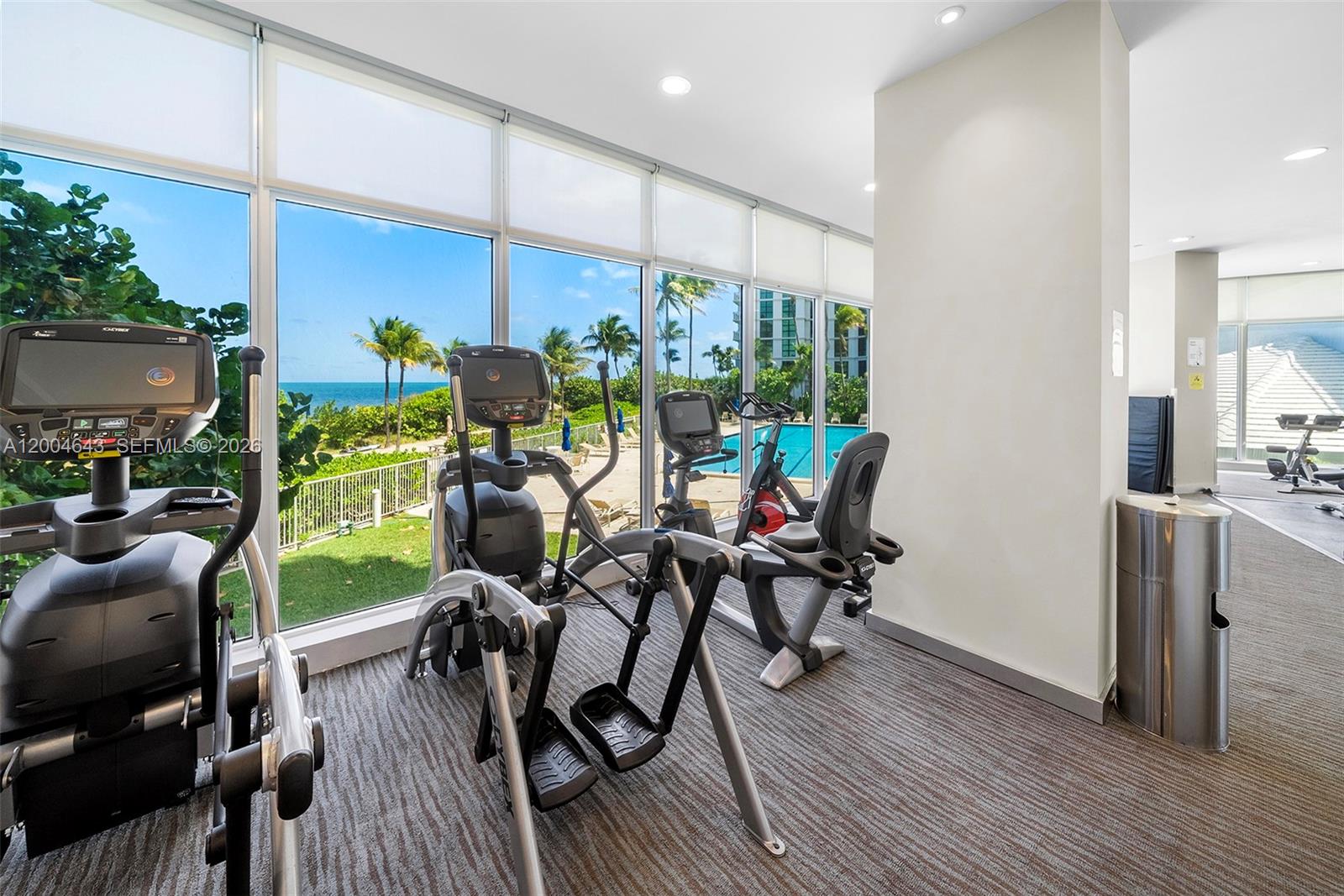 600 Grapetree Dr #3BS, Key Biscayne FL 33149