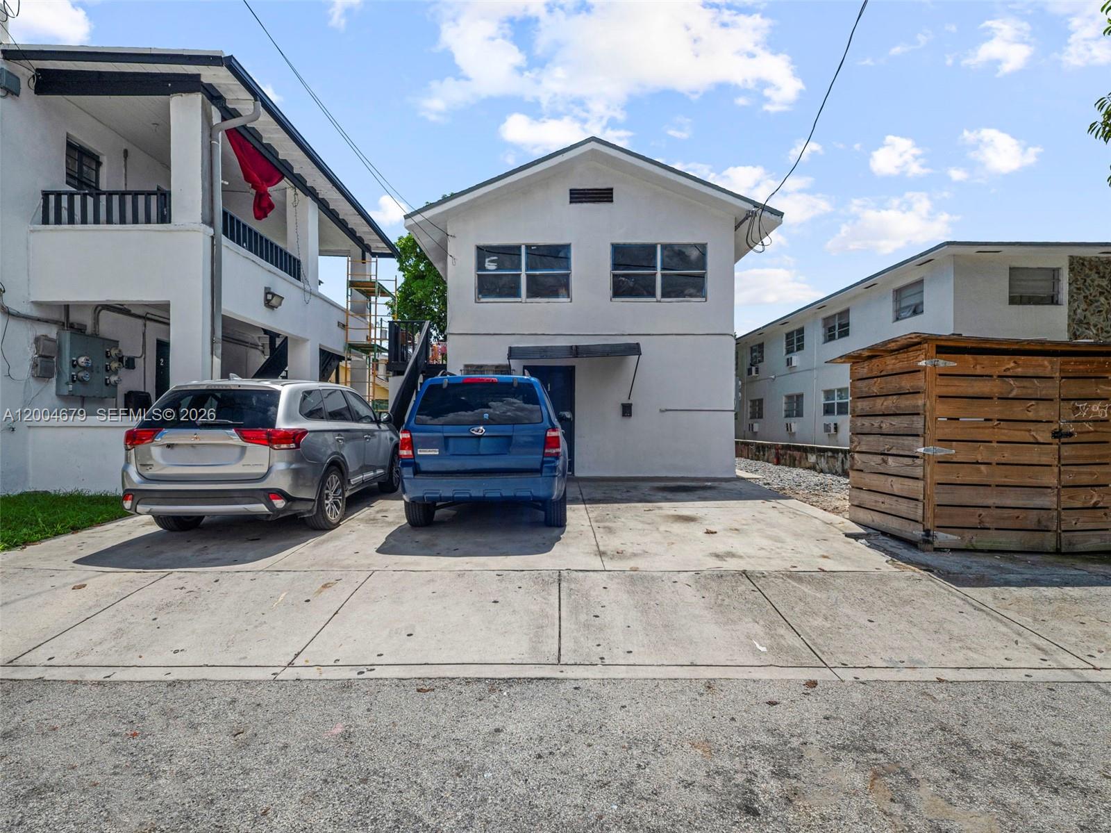 500 SW 8th AVE, Miami FL 33130