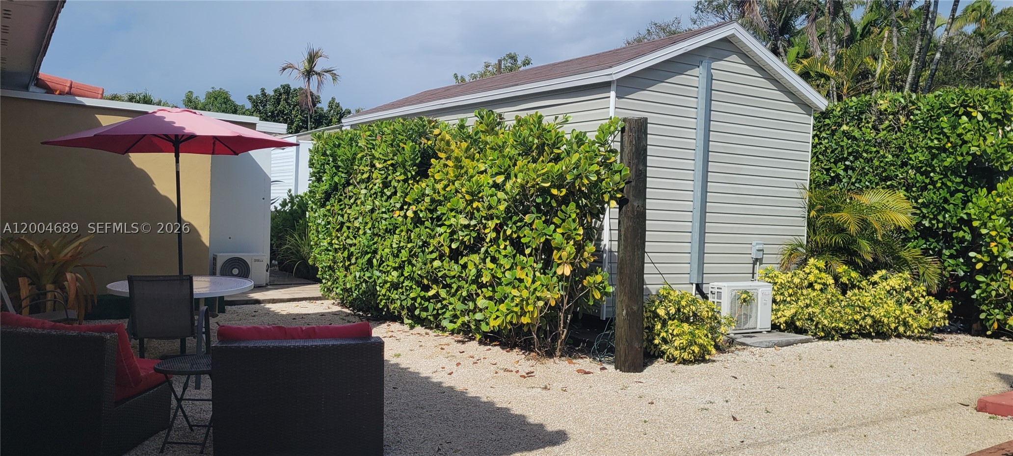 6021 SW 62nd Pl, South Miami FL 33143