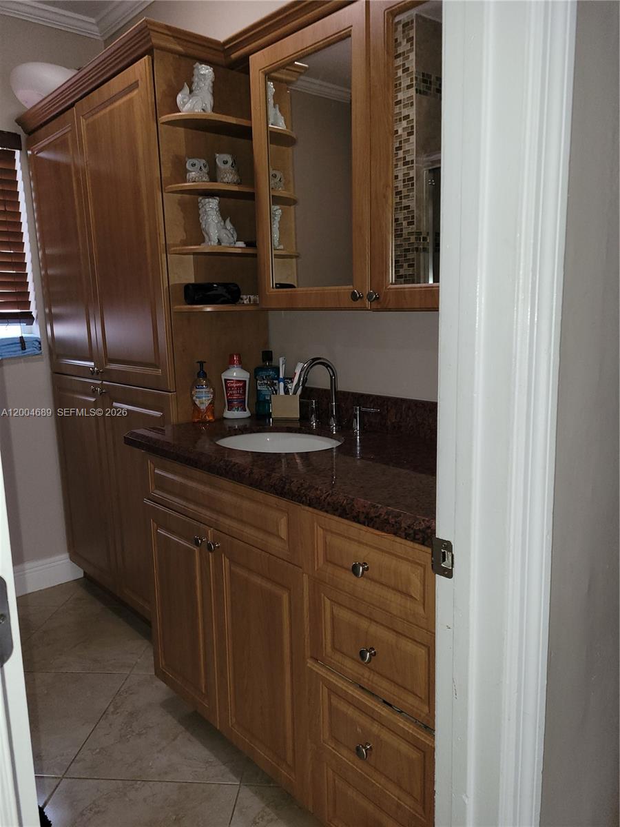 South Miami FL 33143 - A12004689
