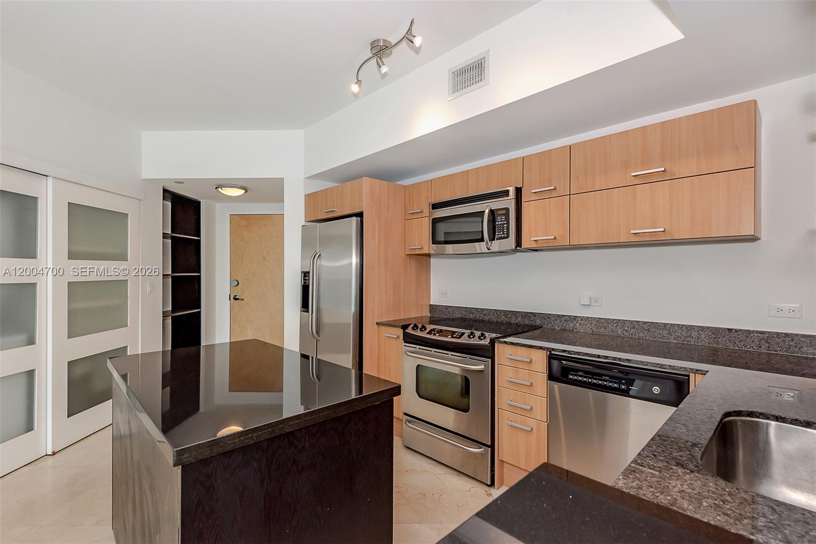 350 S Miami Ave #2702, Miami FL 33130