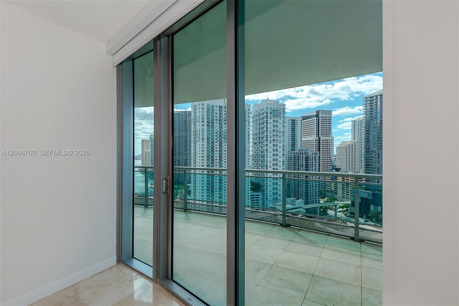 350 S Miami Ave #2702, Miami FL 33130