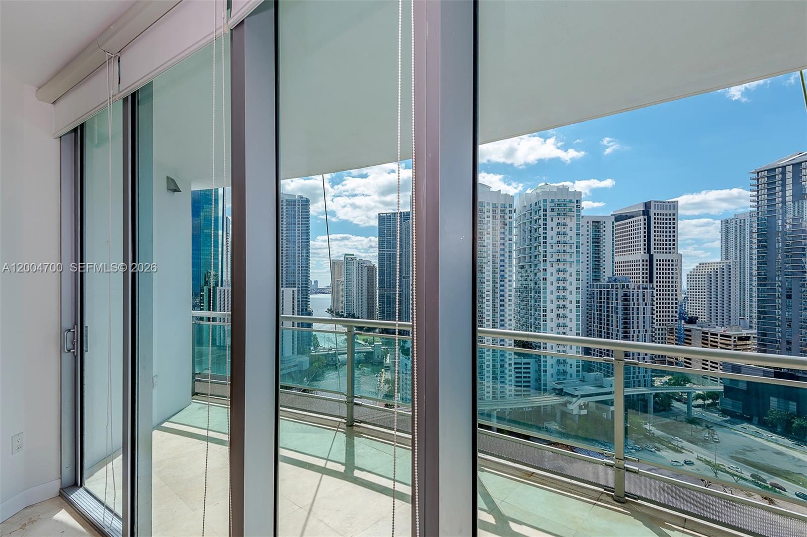 350 S Miami Ave #2702, Miami FL 33130