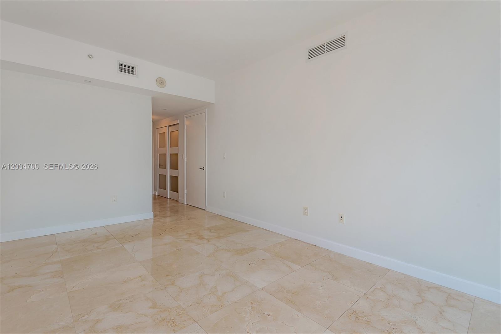 350 S Miami Ave #2702, Miami FL 33130