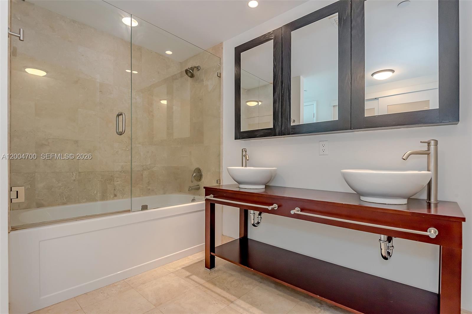 350 S Miami Ave #2702, Miami FL 33130