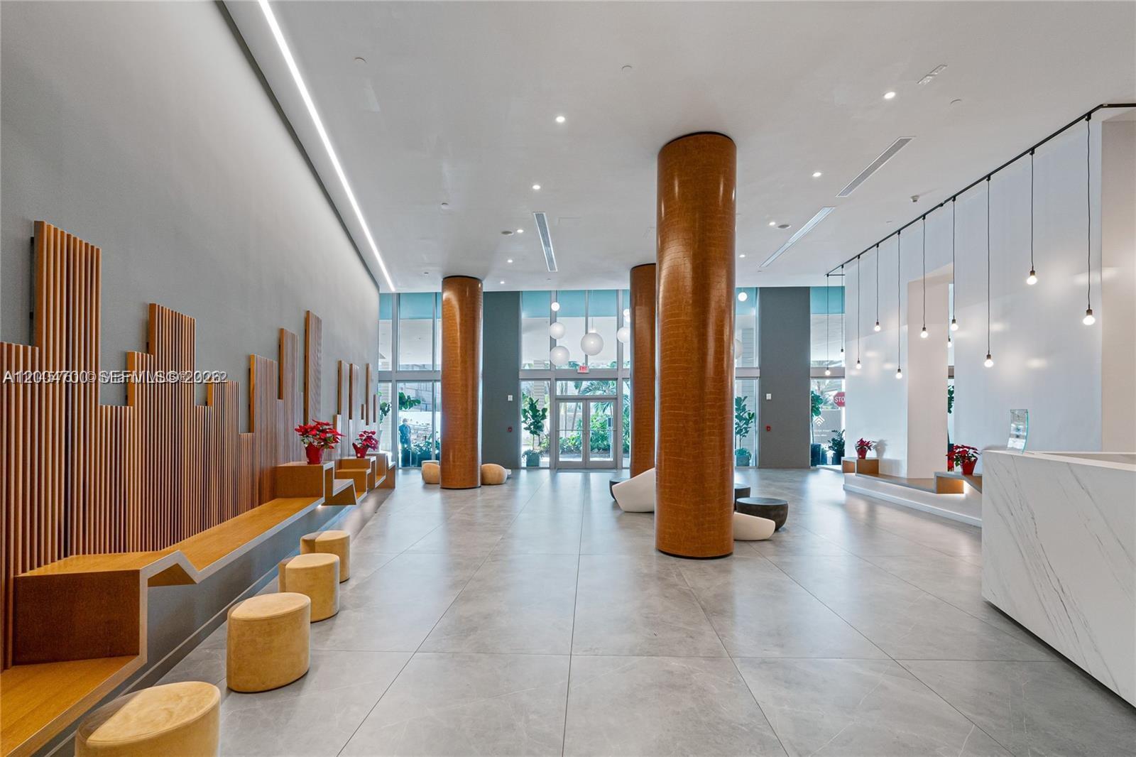 350 S Miami Ave #2702, Miami FL 33130