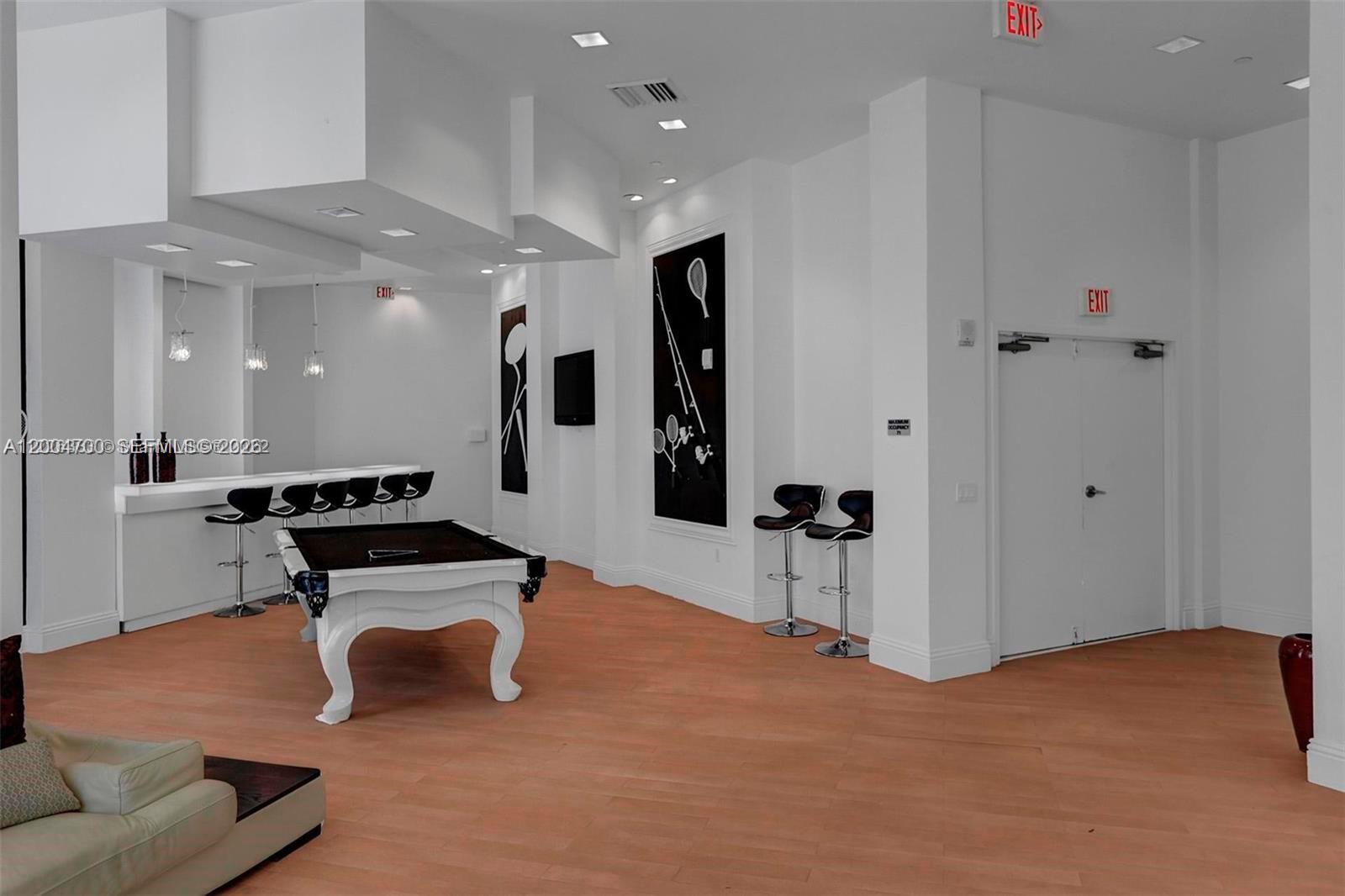 350 S Miami Ave #2702, Miami FL 33130