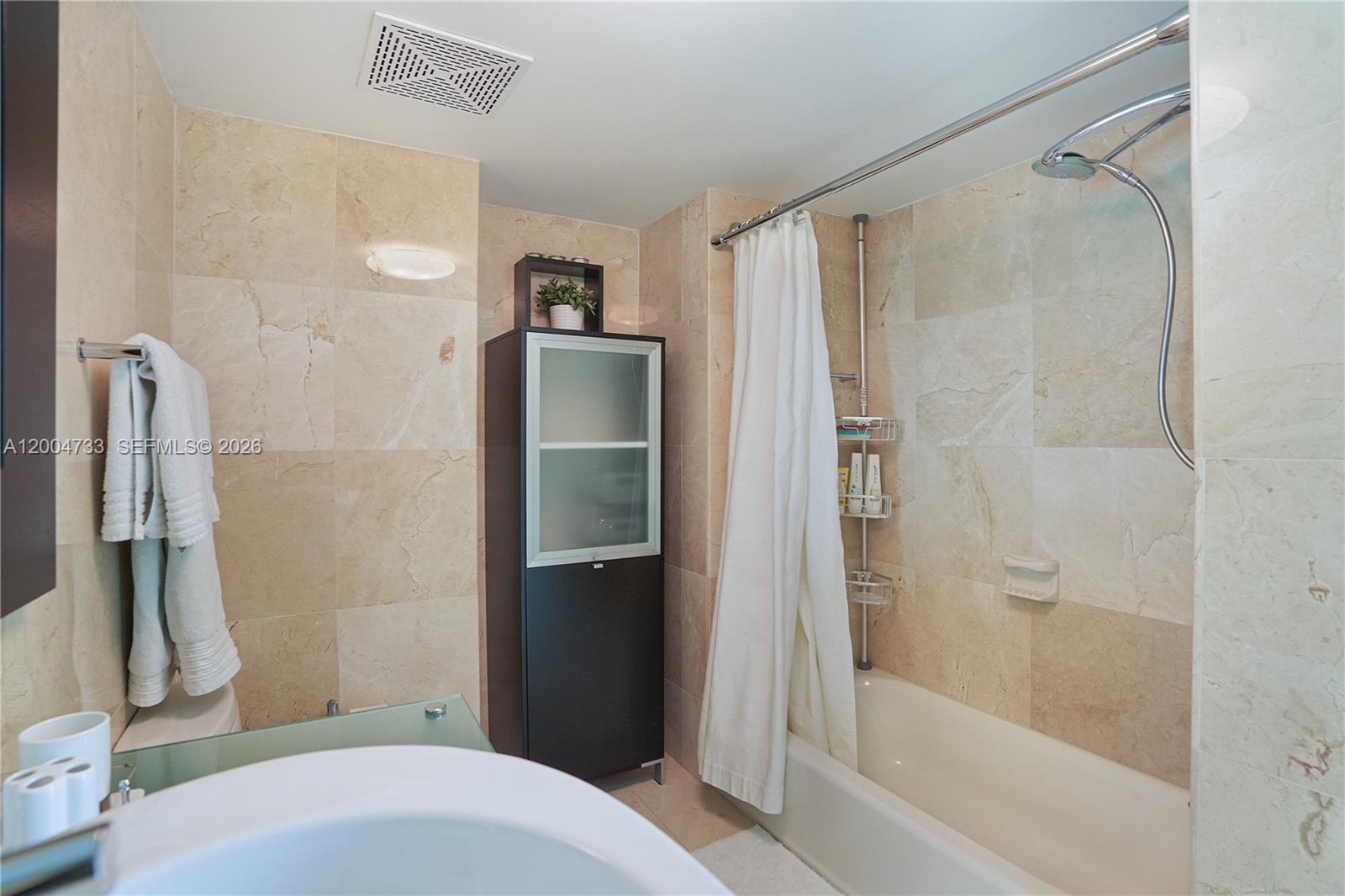 2101 Brickell Ave #1812, Miami FL 33129