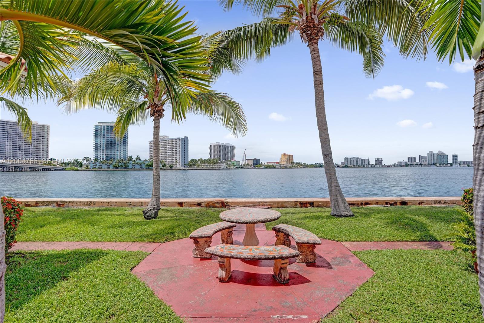 2160 Bay Dr #1-7, Miami Beach FL 33141
