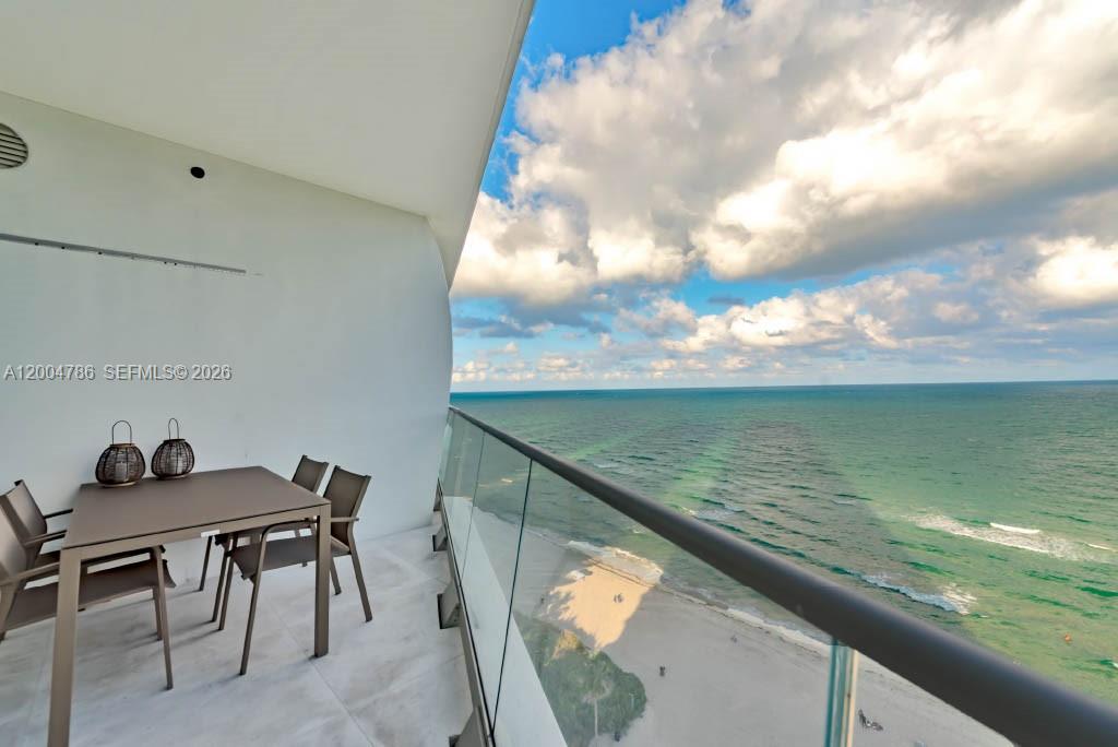 16901 Collins Ave #1404, Sunny Isles Beach FL 33160