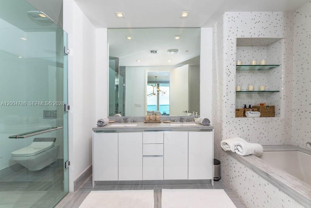 16901 Collins Ave #1404, Sunny Isles Beach FL 33160