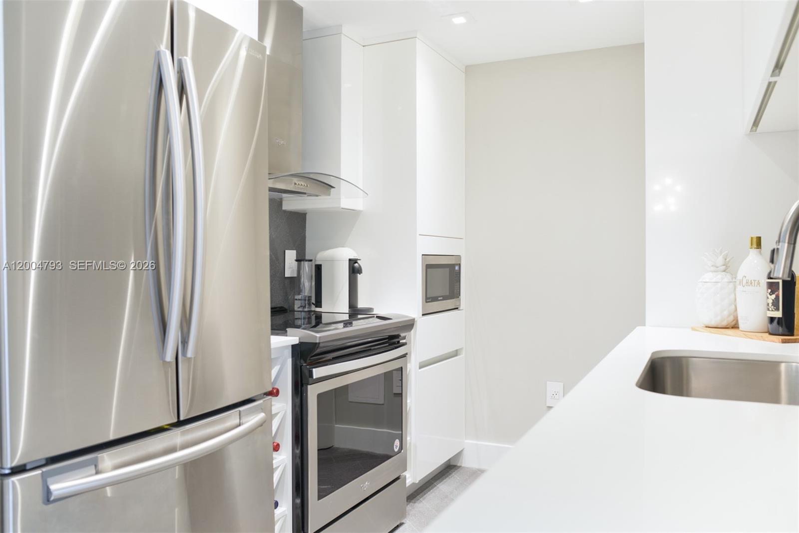 10275 Collins Ave #320, Bal Harbour FL 33154