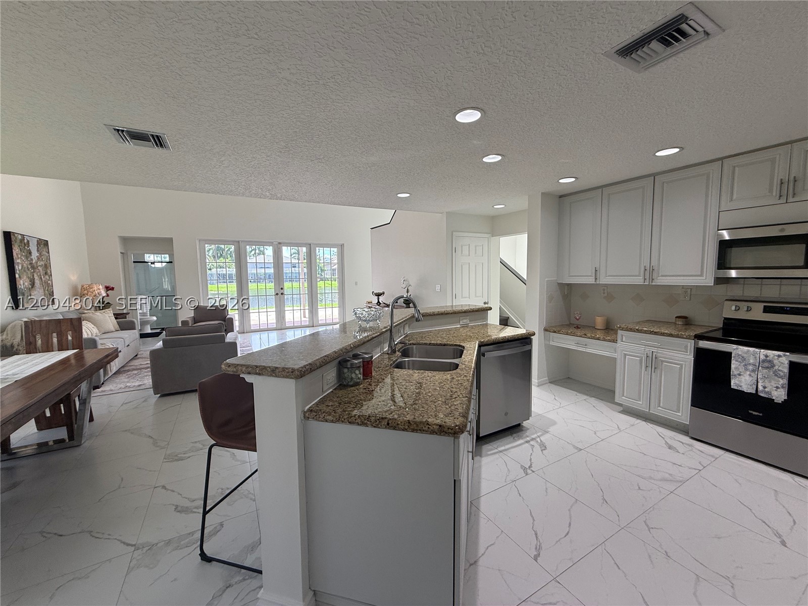 13840 NW 20th St, Pembroke Pines FL 33028