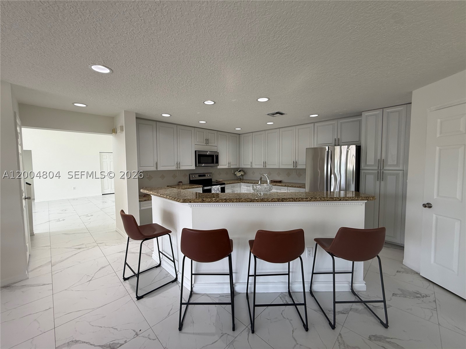 13840 NW 20th St, Pembroke Pines FL 33028