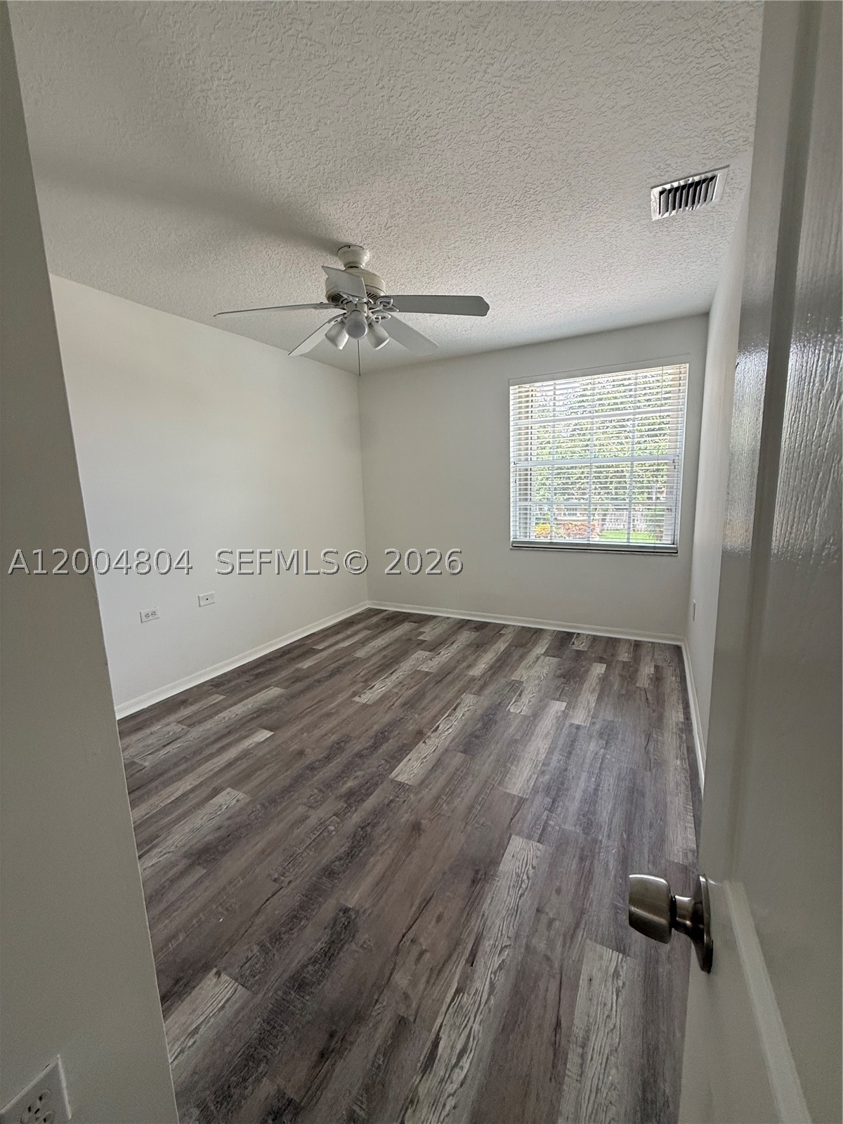 13840 NW 20th St, Pembroke Pines FL 33028